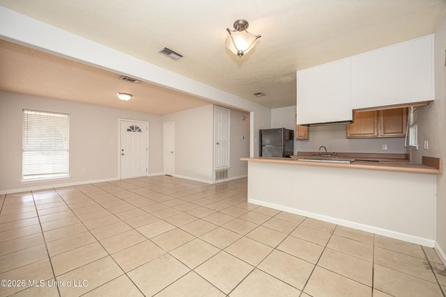 2840 Gardendale Avenue, Gautier, MS 39553