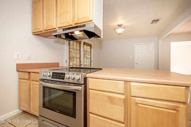 2840 Gardendale Avenue, Gautier, MS 39553