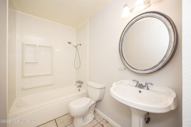 2840 Gardendale Avenue, Gautier, MS 39553