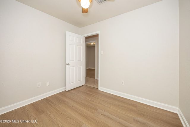 2840 Gardendale Avenue, Gautier, MS 39553