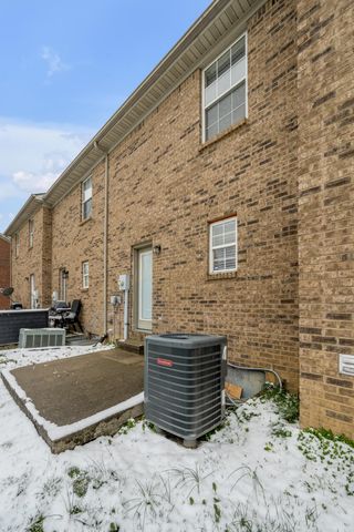 439 Dabney Drive, Lexington, KY 40509