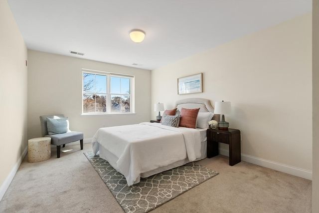 120 Wyllis Ave 217, Everett, MA 02149