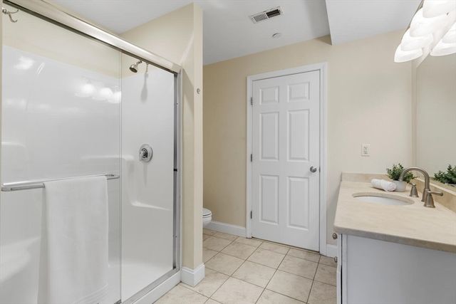 120 Wyllis Ave 217, Everett, MA 02149