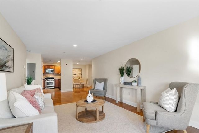 120 Wyllis Ave 217, Everett, MA 02149