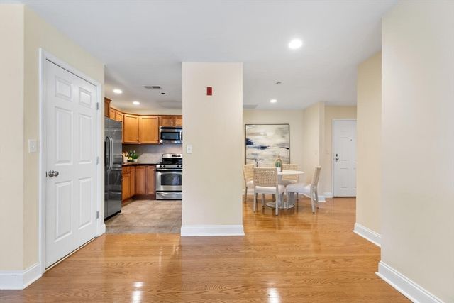 120 Wyllis Ave 217, Everett, MA 02149