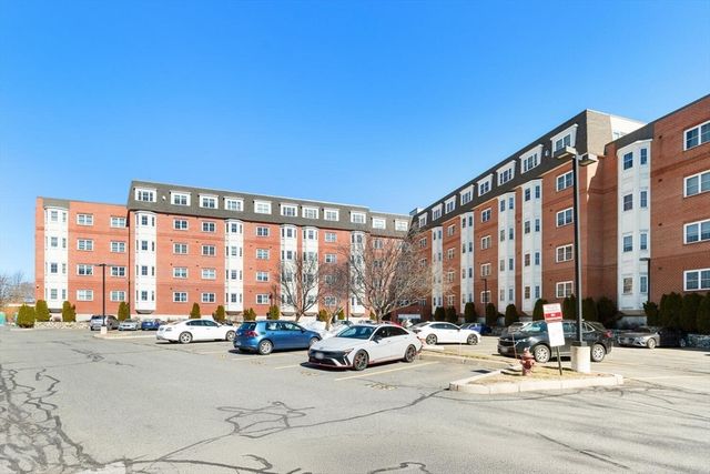 120 Wyllis Ave 217, Everett, MA 02149