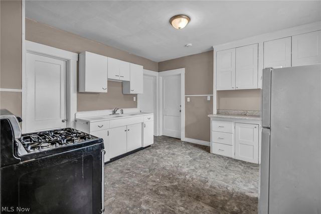 4105 E 64th Street, Cleveland, OH 44105