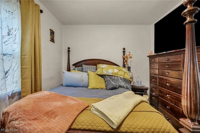 4105 E 64th Street, Cleveland, OH 44105