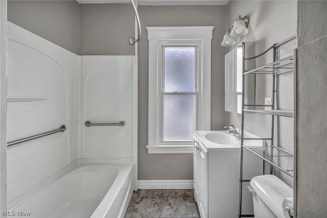 4105 E 64th Street, Cleveland, OH 44105