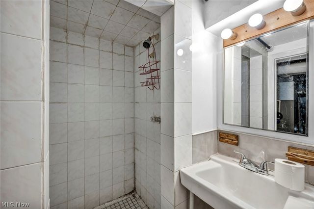 4105 E 64th Street, Cleveland, OH 44105