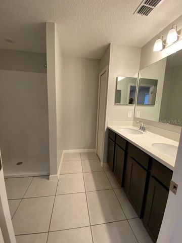 10908 GOLDEN ACORN AVENUE, Tampa, FL 33610