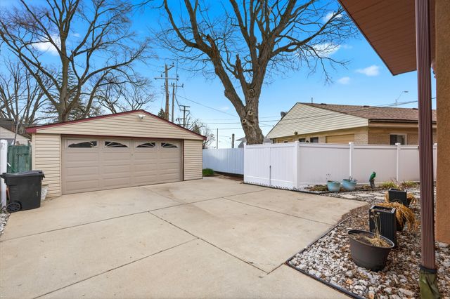 17802 Berg Road, Detroit City, MI 48219