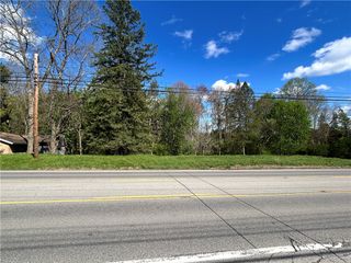 3022 Wilmington Rd, Neshannock Twp, PA 16105