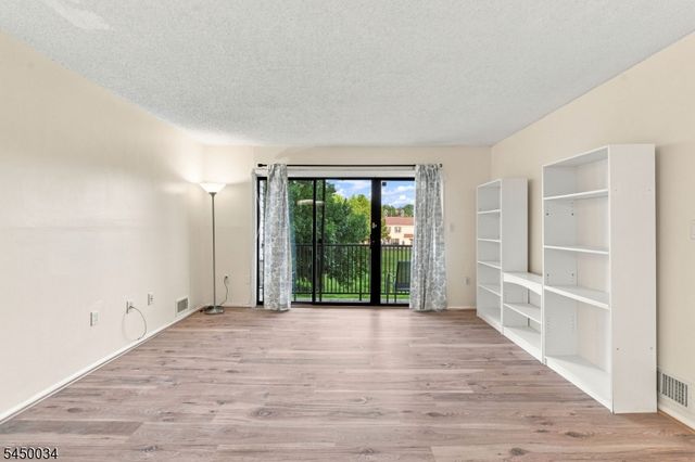 407 Lancaster Ct, Piscataway Twp., NJ 08854