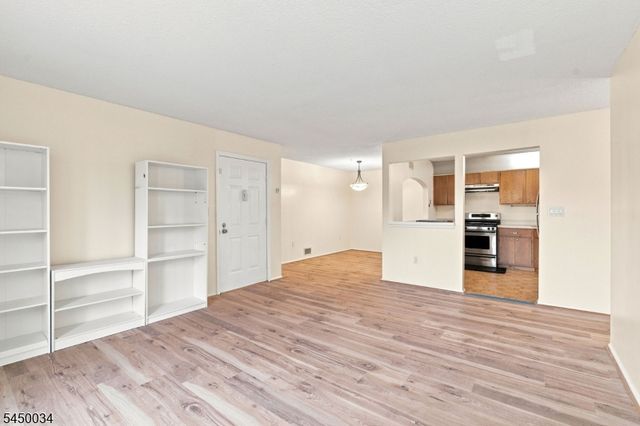 407 Lancaster Ct, Piscataway Twp., NJ 08854