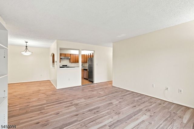 407 Lancaster Ct, Piscataway Twp., NJ 08854