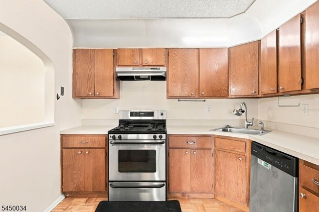 407 Lancaster Ct, Piscataway Twp., NJ 08854