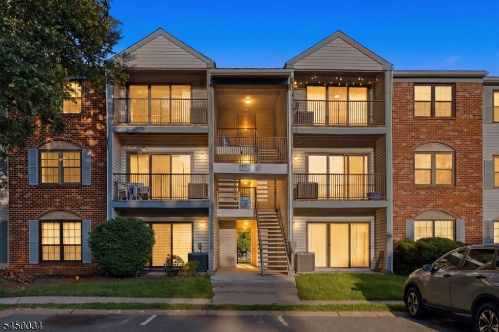 407 Lancaster Ct, Piscataway Twp., NJ 08854