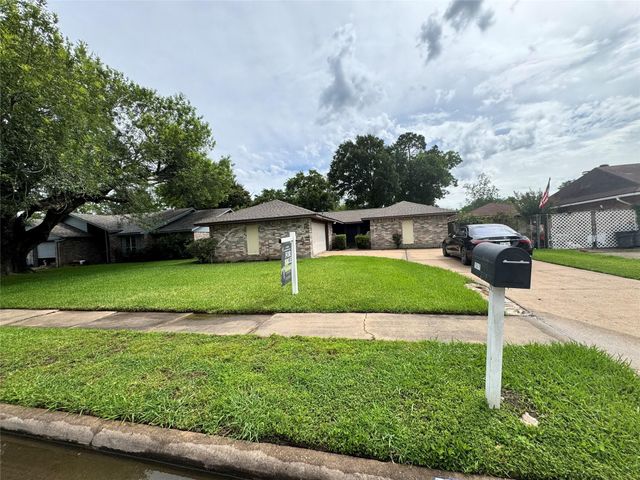 10415 Sageburrow Drive, Houston, TX 77089