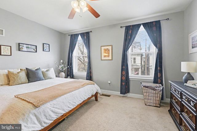 2008 GREEN ST, Harrisburg, PA 17102