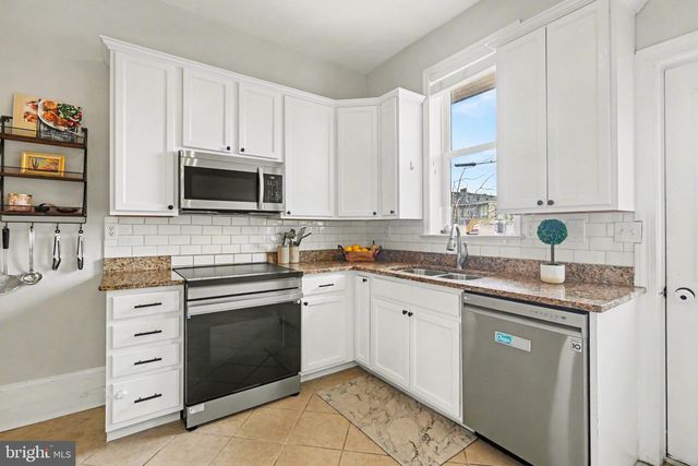 2008 GREEN ST, Harrisburg, PA 17102