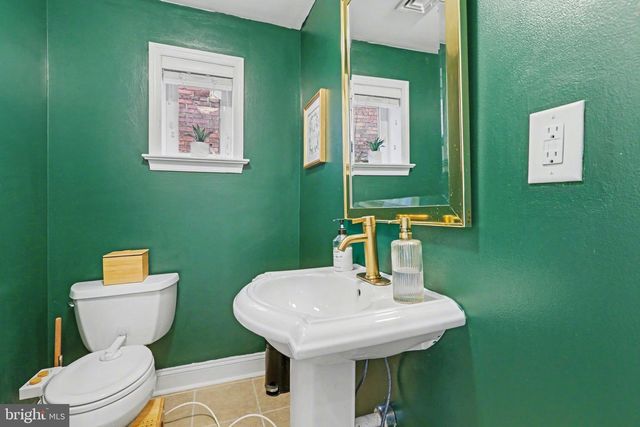 2008 GREEN ST, Harrisburg, PA 17102