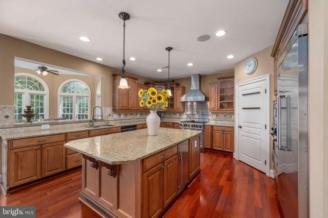 3927 BRIAR KNOLL CIR, Phoenix, MD 21131