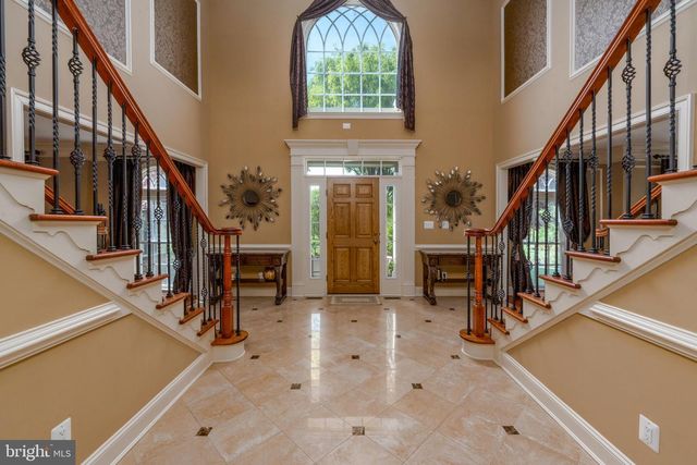 3927 BRIAR KNOLL CIR, Phoenix, MD 21131