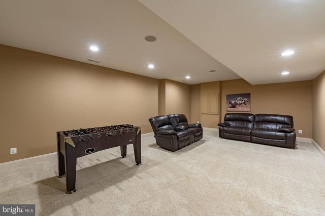 3927 BRIAR KNOLL CIR, Phoenix, MD 21131