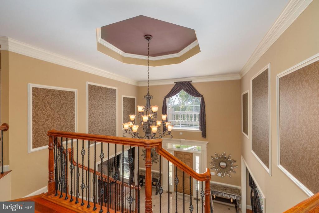 Image 25 of property listing at 3927 BRIAR KNOLL CIR, Phoenix, MD 21131