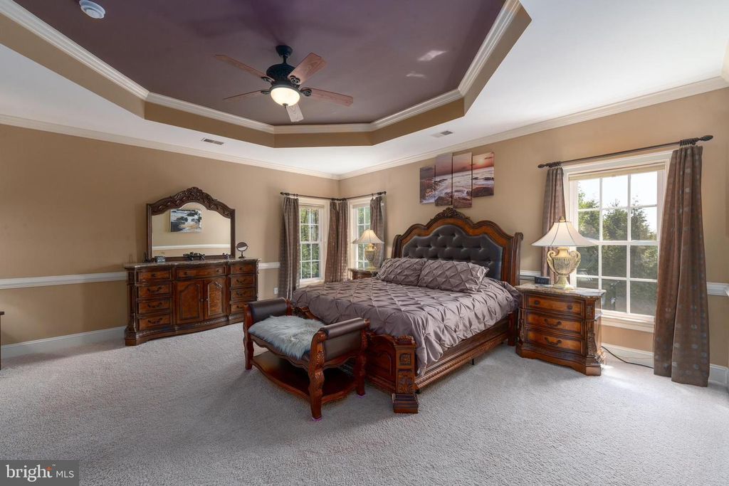 Image 26 of property listing at 3927 BRIAR KNOLL CIR, Phoenix, MD 21131