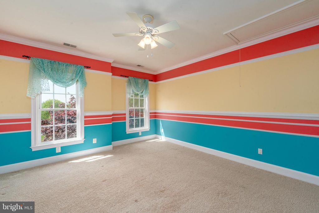 Image 42 of property listing at 3927 BRIAR KNOLL CIR, Phoenix, MD 21131