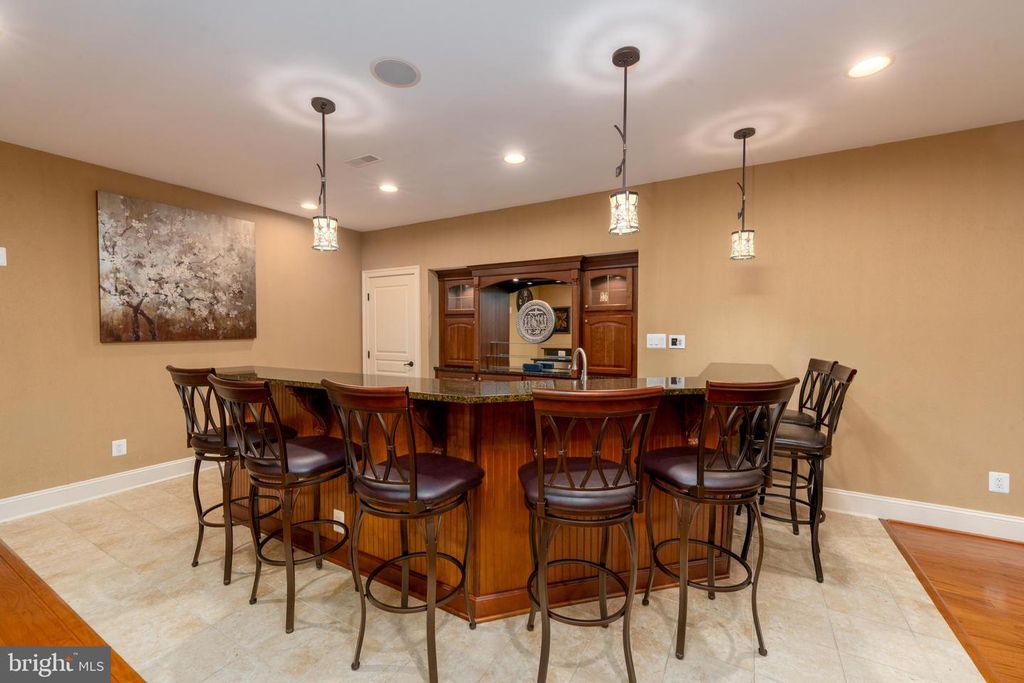 Image 52 of property listing at 3927 BRIAR KNOLL CIR, Phoenix, MD 21131