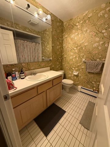 84 Walpole Street 2B, Canton, MA 02021