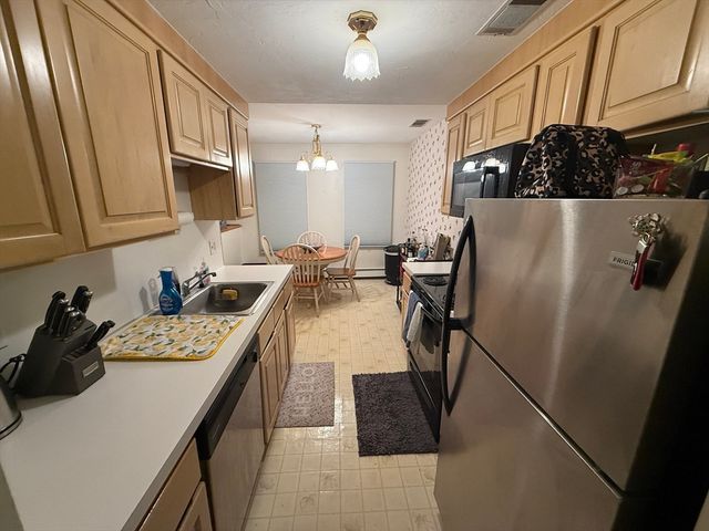 84 Walpole Street 2B, Canton, MA 02021