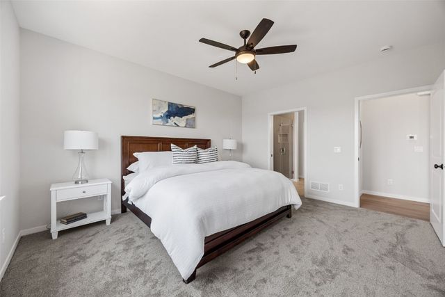 5638 Meadow Grass Circle SE, Cedar Rapids, IA 52403