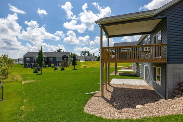 5638 Meadow Grass Circle SE, Cedar Rapids, IA 52403