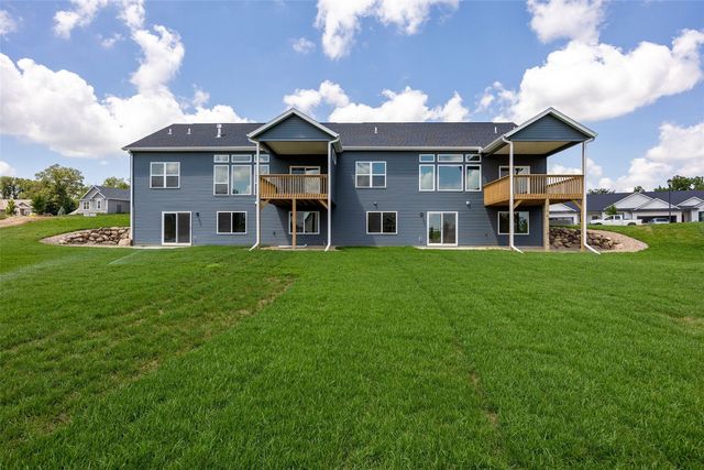 5638 Meadow Grass Circle SE, Cedar Rapids, IA 52403