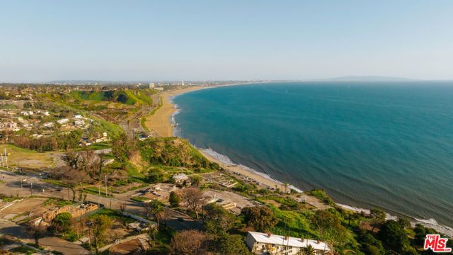 17000 W. Sunset Blvd, Pacific Palisades (los Angeles), CA 90272