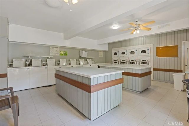 3050 S Bristol 4C, Santa Ana, CA 92704