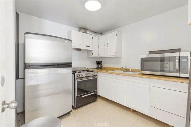 3050 S Bristol 4C, Santa Ana, CA 92704