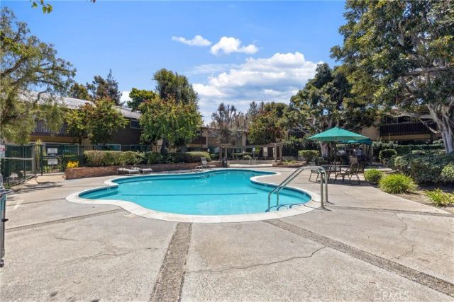 3050 S Bristol 4C, Santa Ana, CA 92704