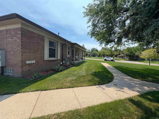 49116 Conway Court, Shelby Twp, MI 48315