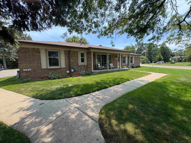 49116 Conway Court, Shelby Twp, MI 48315
