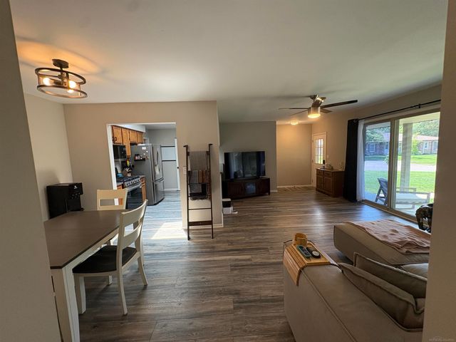 49116 Conway Court, Shelby Twp, MI 48315