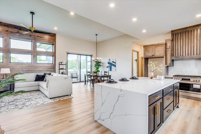 9650 W Cedar Lane, Maize, KS 67101