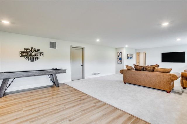 9650 W Cedar Lane, Maize, KS 67101