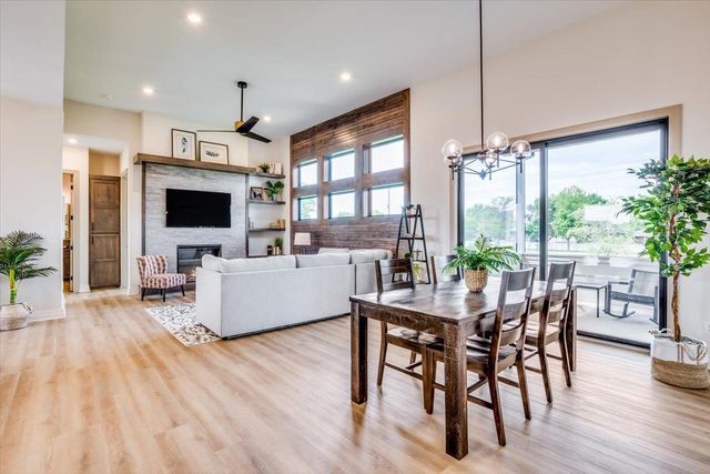 9650 W Cedar Lane, Maize, KS 67101