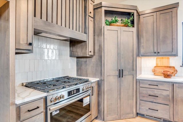 9650 W Cedar Lane, Maize, KS 67101