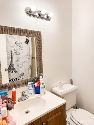 390 McDowell Dr, East Brunswick, NJ 08816